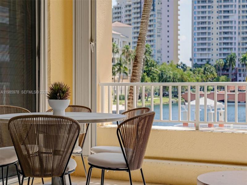 Alquiler de apartamento en Ocean Club Lake Villa One 203