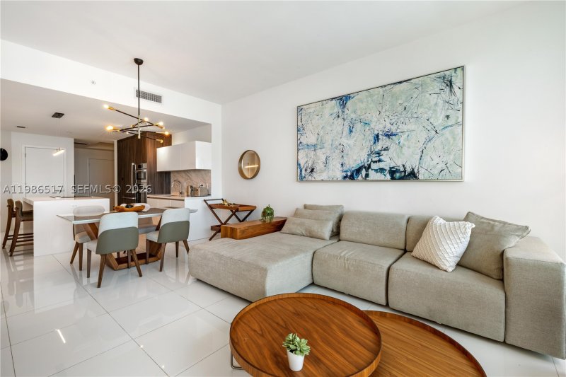 Apartment for rent at Paramount Miami WorldCenter 4206