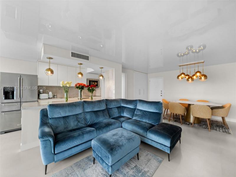 Comprar apartamento no Winston Towers 2202