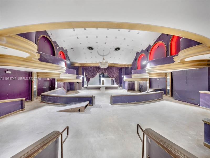 Comprar apartamento en Castle Beach Club CU1