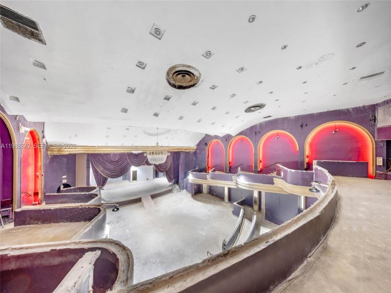 Comprar apartamento en Castle Beach Club CU1