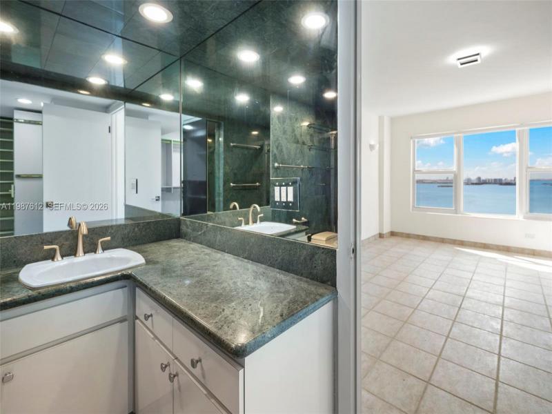 Comprar apartamento en The Jockey Club I 19D