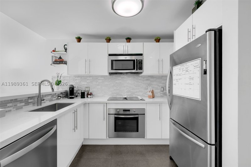 Apartment for rent at Met 1 L-410