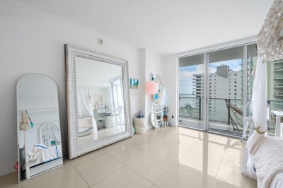 Brickell House Condo Apt #1005