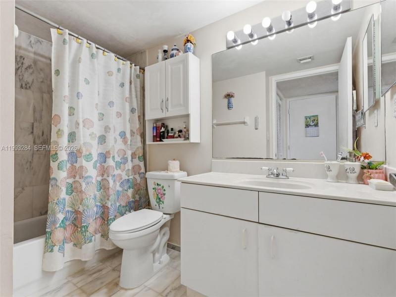 Comprar apartamento en West Bay Plaza 1205