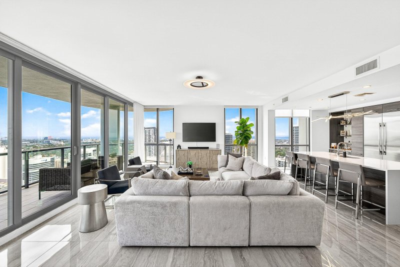 Condo for sale at 100 Las Olas 4301