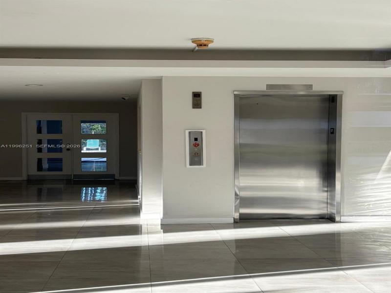Comprar apartamento en Crandon Tower 43