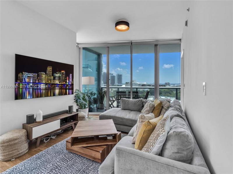 Property photo # 9
