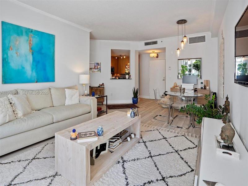 Apartment for rent at The Vistas 303