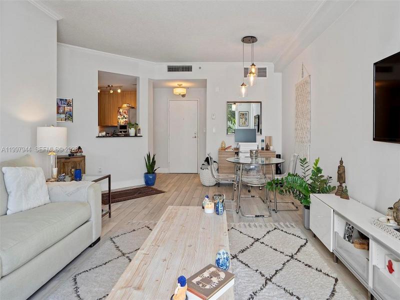 Apartment for rent at The Vistas 303