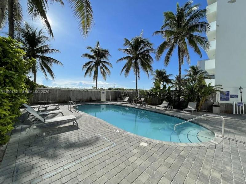 Comprar apartamento en Ocean Walk on South Beach 214