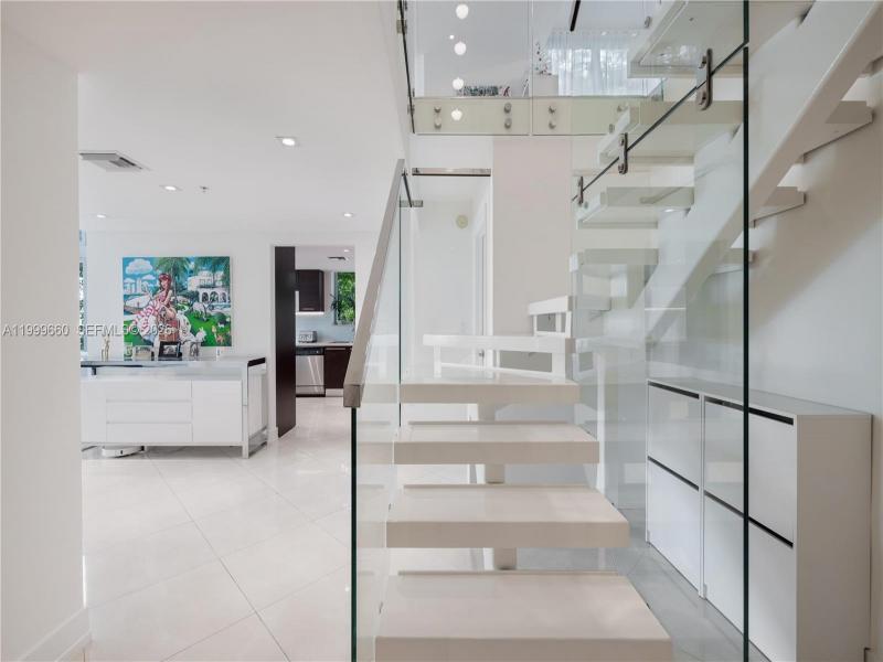 Comprar apartamento en Eloquence on the Bay 106