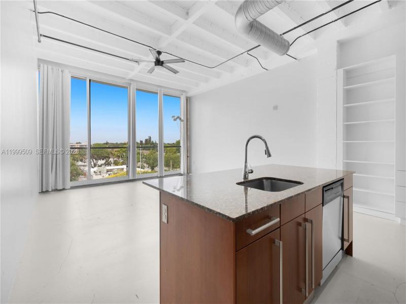 Condo for sale at The Bank Lofts R-414