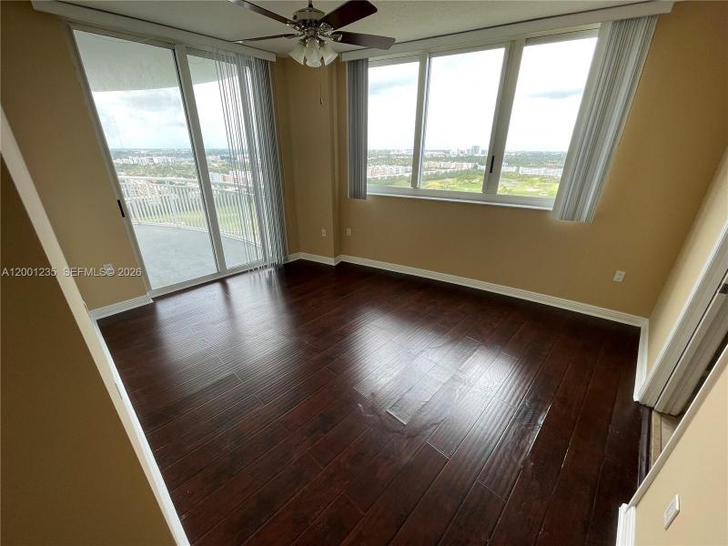 Condo for sale at Duo Condo 2002E