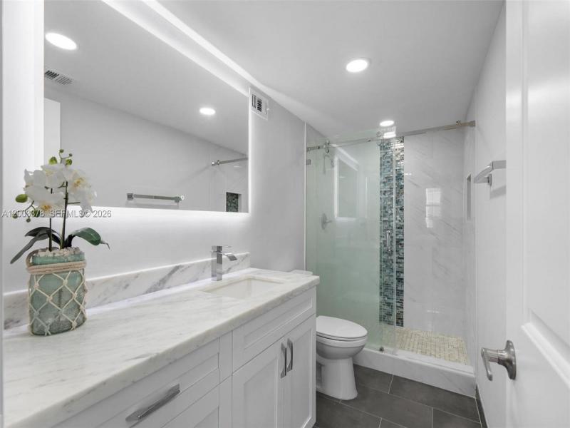 Condo for sale at The Wave Condo 536