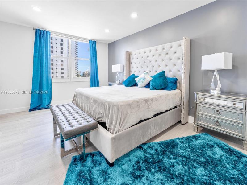 Condo for sale at The Wave Condo 536