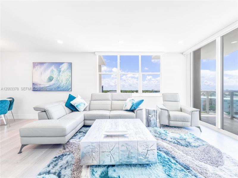 Condo for sale at The Wave Condo 536