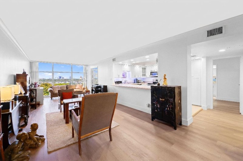 Condo for sale at Towers of Oceanview South 823