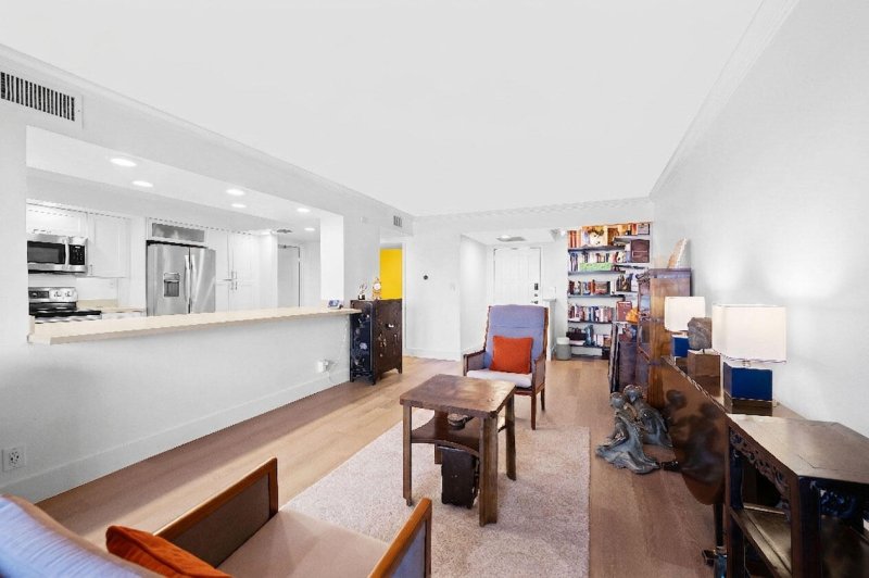 Condo for sale at Towers of Oceanview South 823