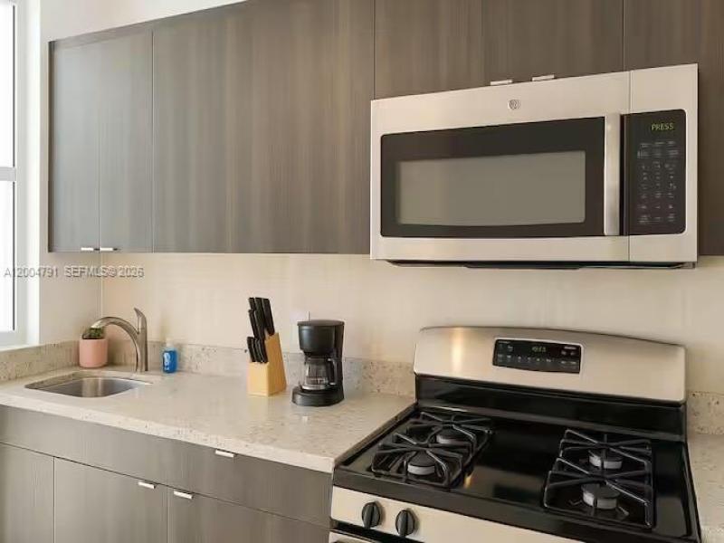 Property photo # 9