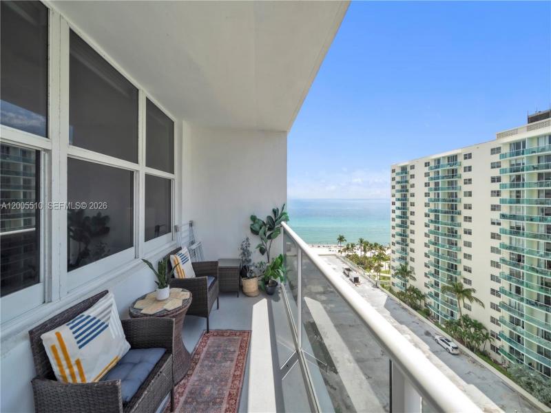 Sea Air Towers Apt #1220
