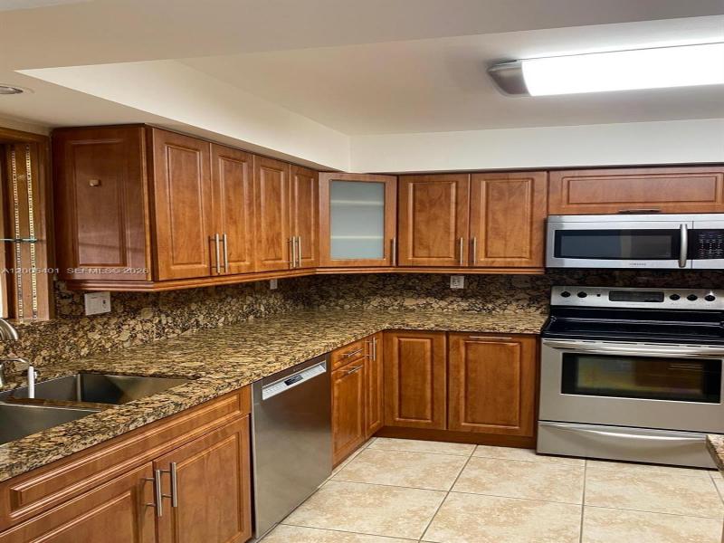 Property photo # 9