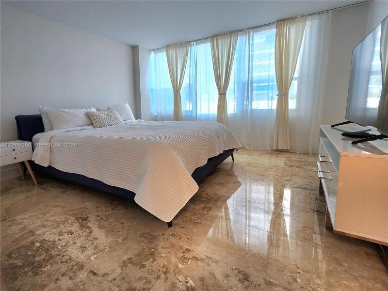 Aluguel de apartamento no Alexander Towers 209