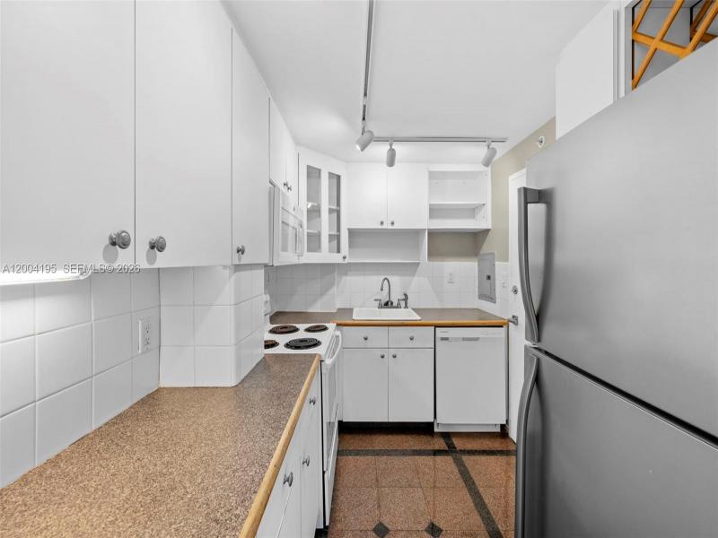 Property photo # 4