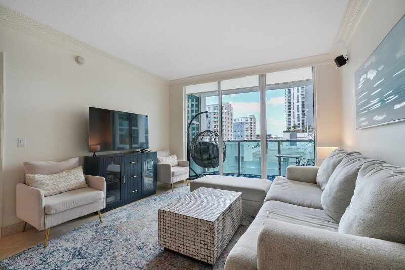 Condo for sale at 350 Las Olas Place 860
