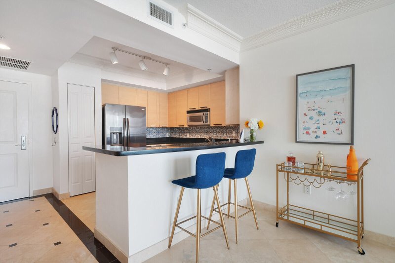 Condo for sale at 350 Las Olas Place 860