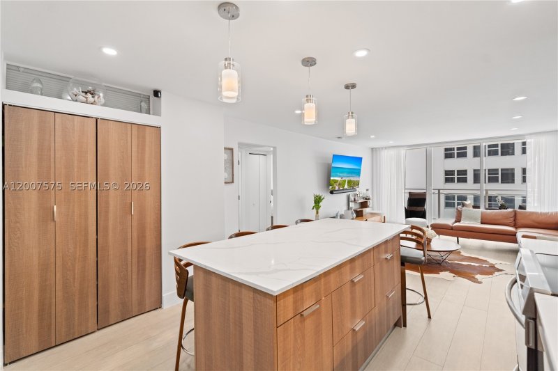 Condo for sale at Parker Plaza Estates 918
