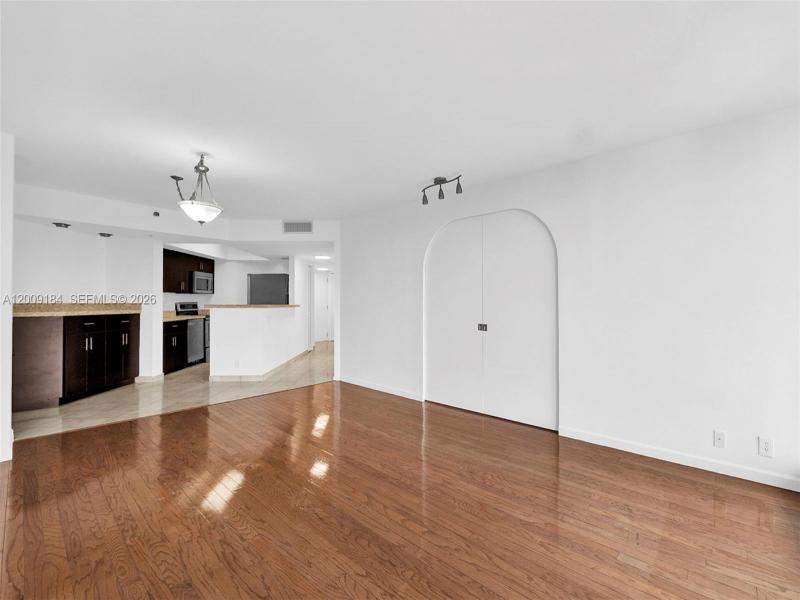 Condo for sale at Anchor Bay Club 305