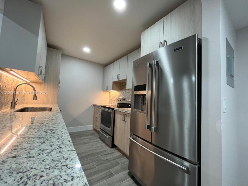 Property photo # 8