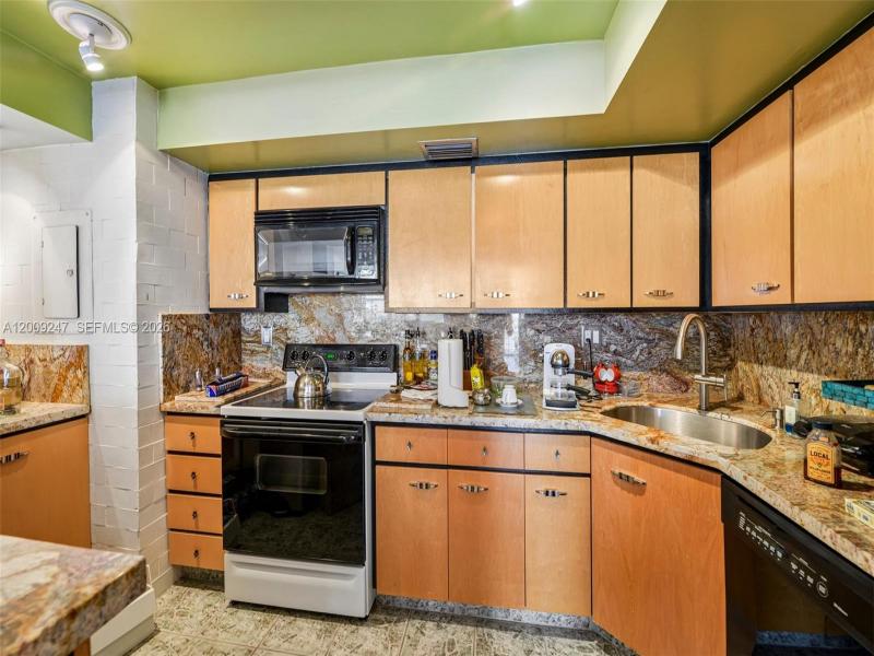 Comprar apartamento en Bayview Towers B706