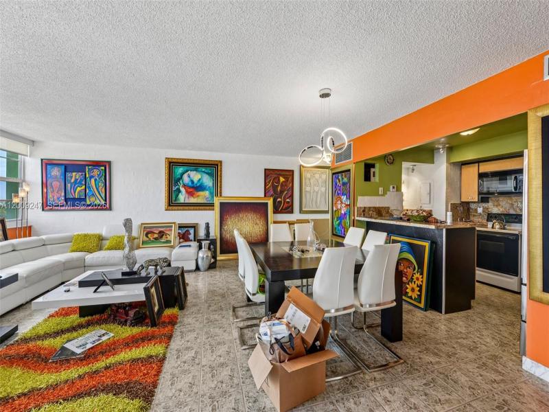Comprar apartamento en Bayview Towers B706