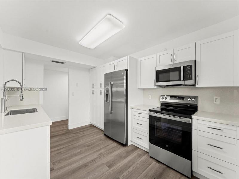 Property photo # 6