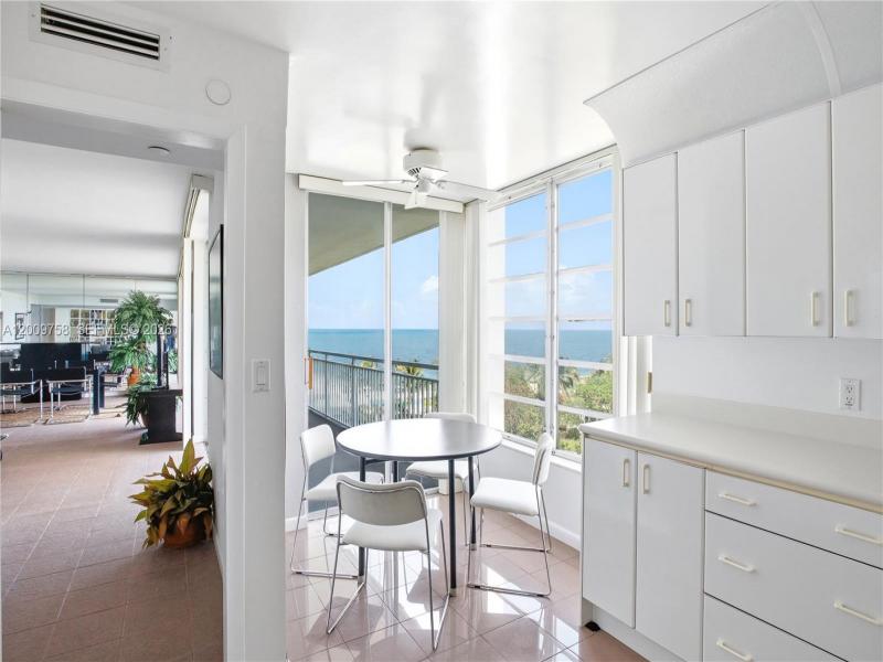 Comprar apartamento en Sands of Key Biscayne 7L