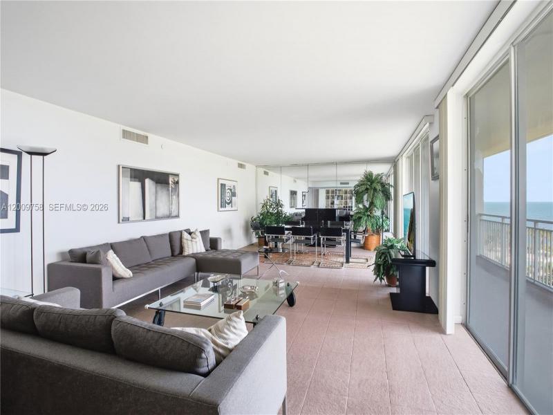 Comprar apartamento en Sands of Key Biscayne 7L
