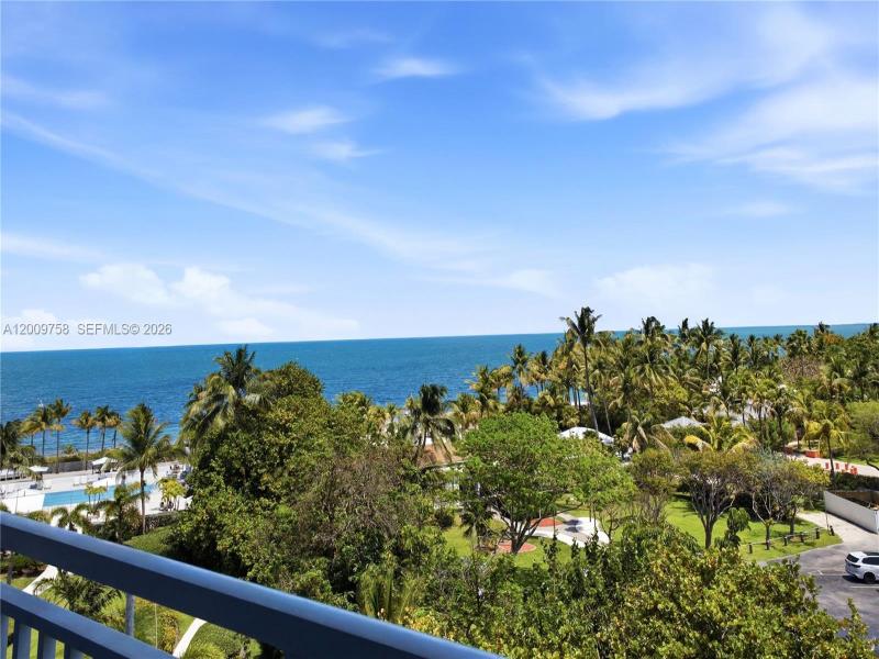 Comprar apartamento en Sands of Key Biscayne 7L