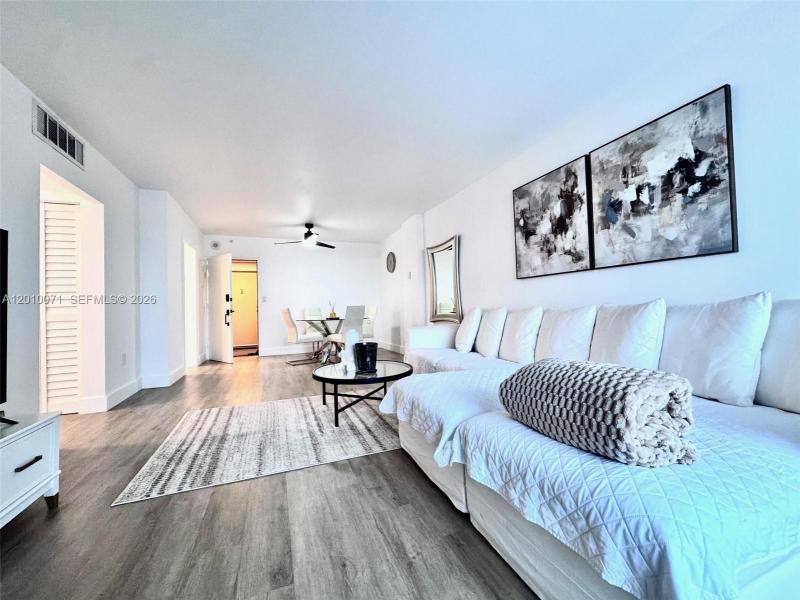 Comprar apartamento en Coastal Towers 1224