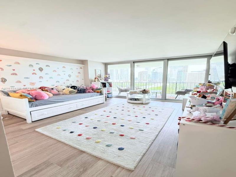 Property photo # 3