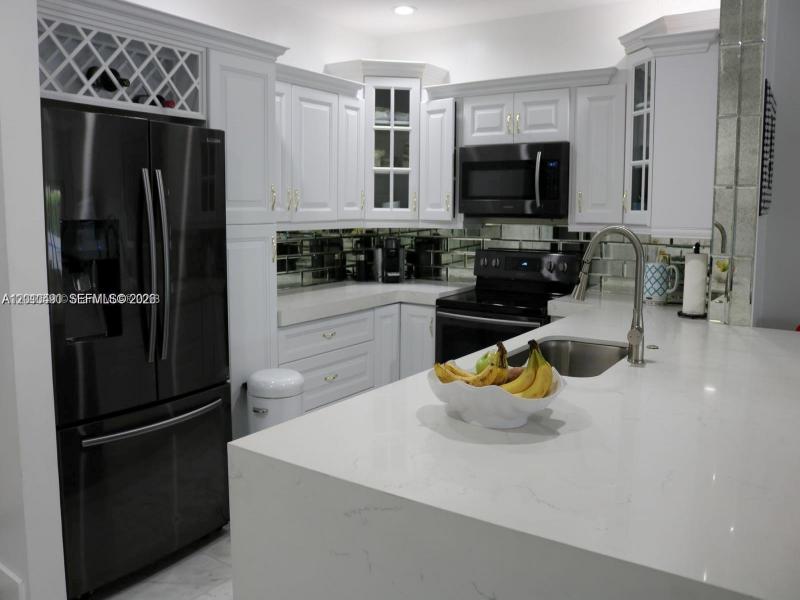 Property photo # 9