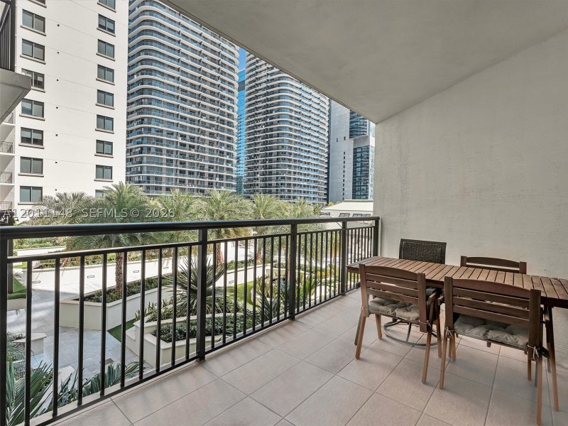 Alquiler de apartamento en Nine at Mary Brickell Village 1201