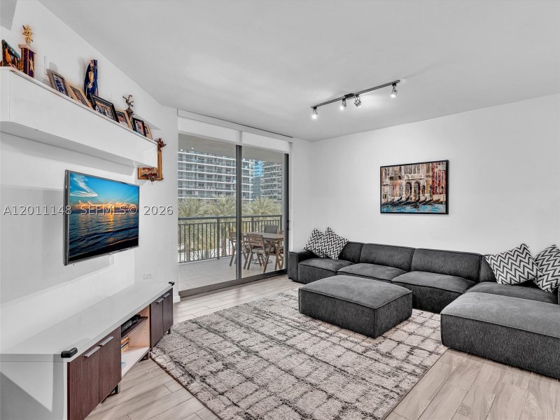 Alquiler de apartamento en Nine at Mary Brickell Village 1201