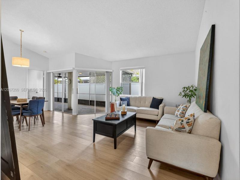 Property photo # 4