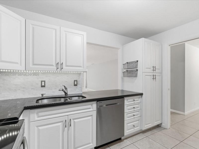 Property photo # 6