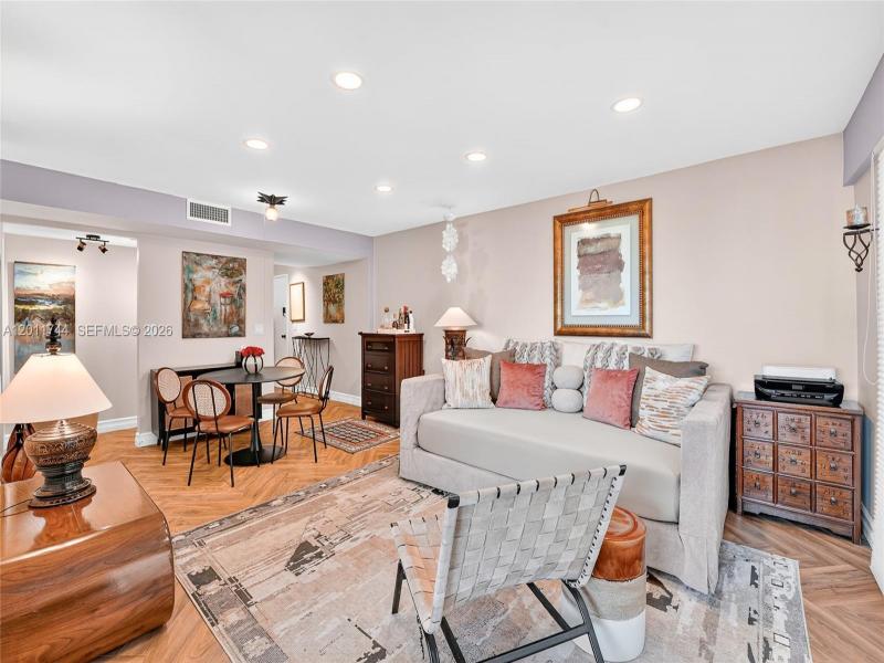 Comprar apartamento en Bayshore Terrace 501