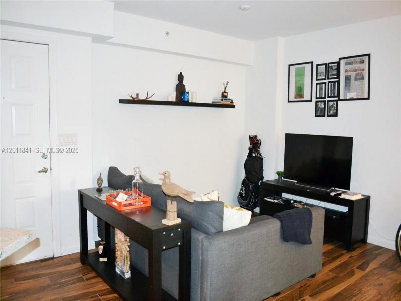 Property photo # 6