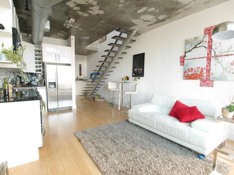 Property photo # 9