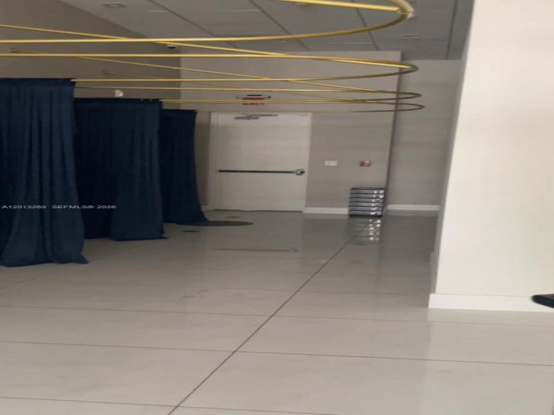 Comprar apartamento en Merrick Manor CU-3G-3H-3I-